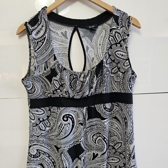 Paisley XL Lightweight Keyhole Sleeveless Top - Picture 2 of 7